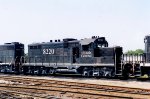 IC GP10 #8220 - Illinois Central